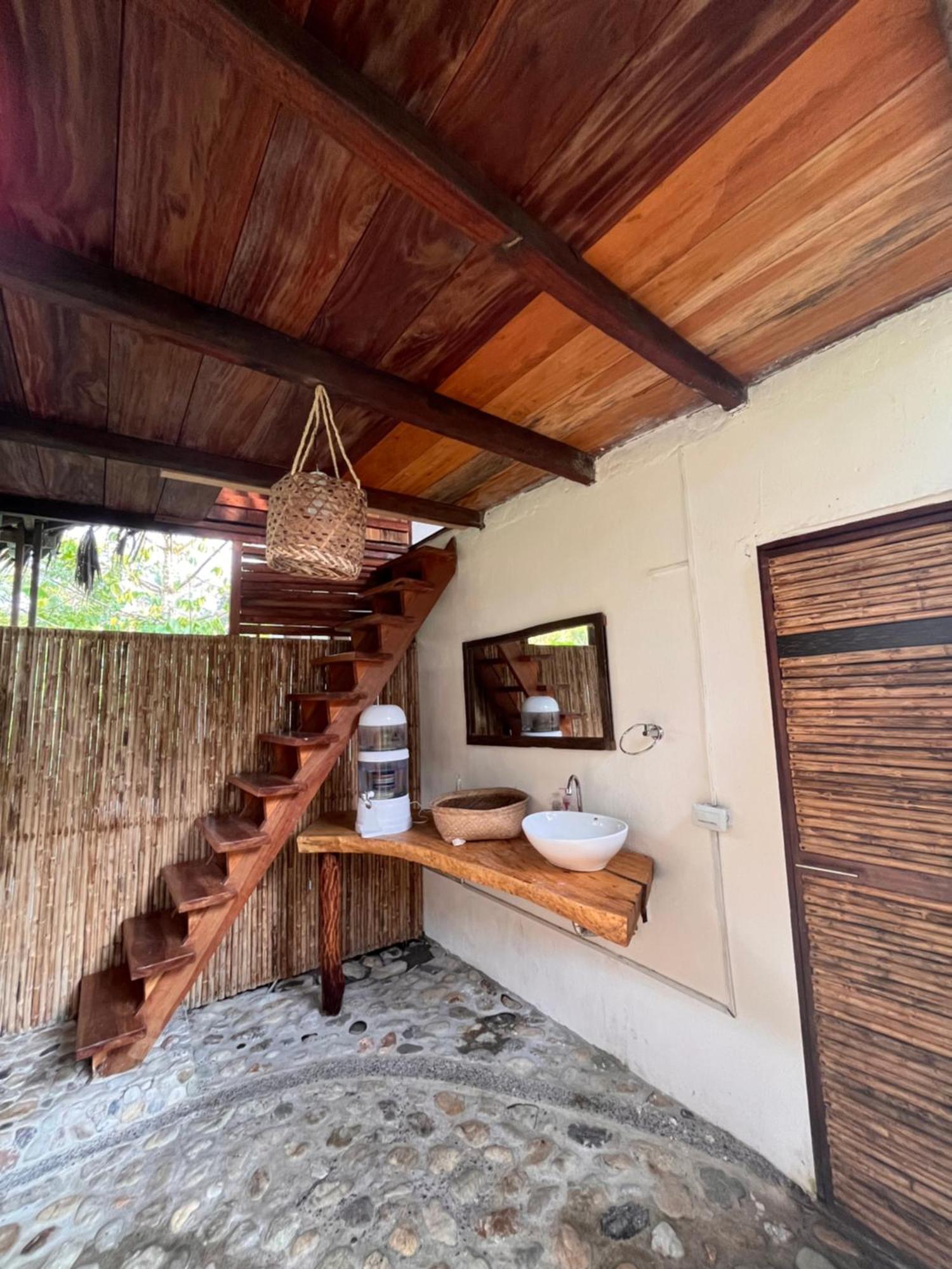 Popochos Beach Eco Lodge Нуки Экстерьер фото