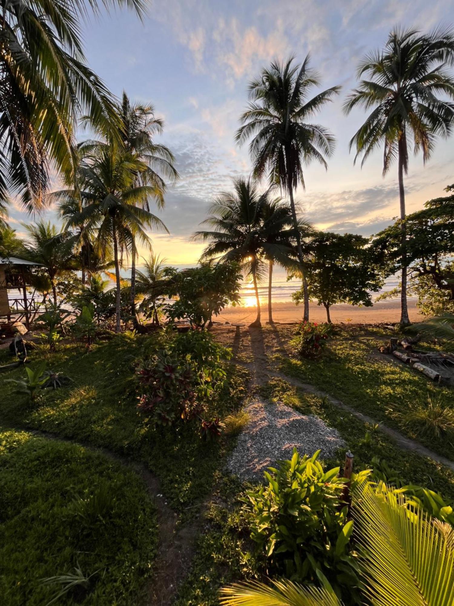 Popochos Beach Eco Lodge Нуки Экстерьер фото
